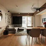 Nest Stiletto Apartament
