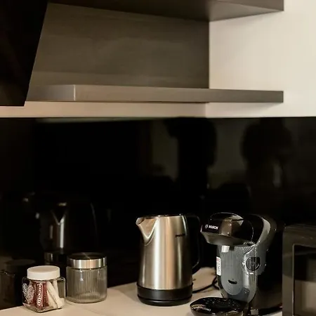 Apartment Nest Stiletto