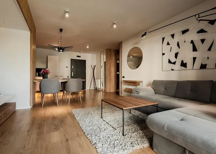 Nest Stiletto Cluj-Napoca